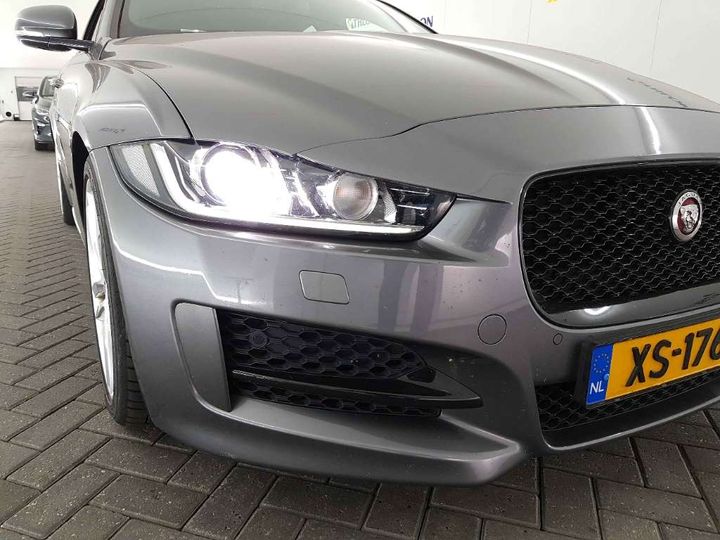 Photo 12 VIN: SAJAB4BN7JCP40922 - JAGUAR XE 