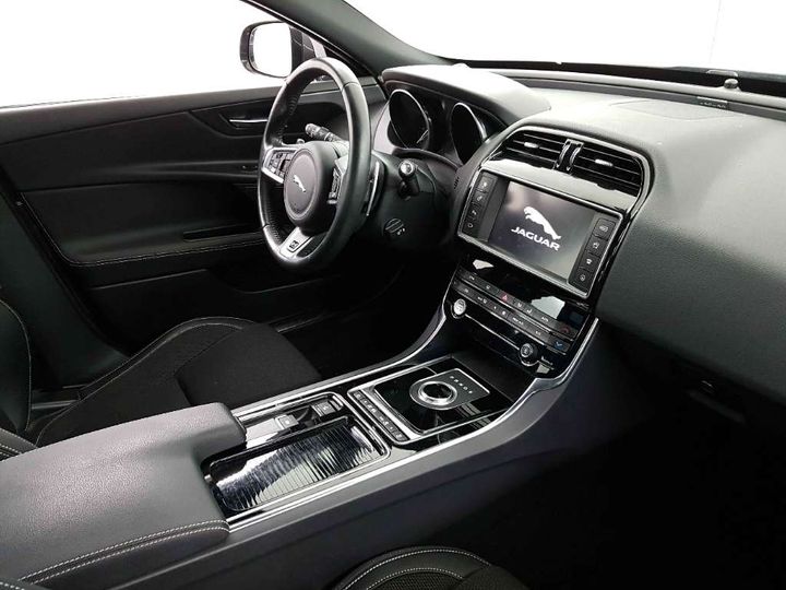 Photo 5 VIN: SAJAB4BN7JCP40922 - JAGUAR XE 