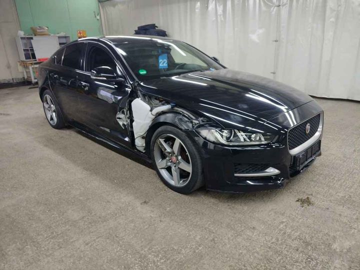 Photo 1 VIN: SAJAB4BN8HCP07194 - JAGUAR XE 