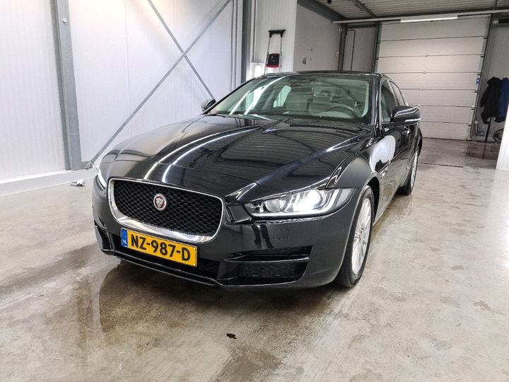 Photo 0 VIN: SAJAB4BN8JCP17763 - JAGUAR XE 