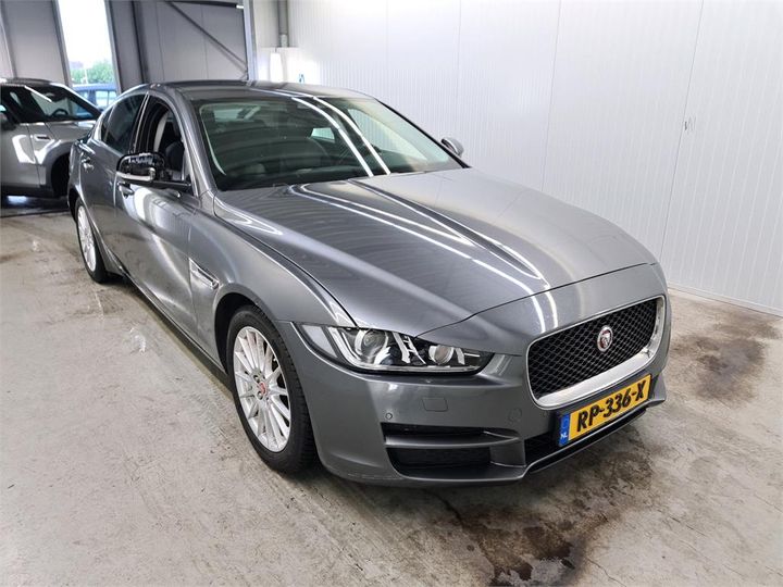 Photo 2 VIN: SAJAB4BN9HCP01940 - JAGUAR XE 