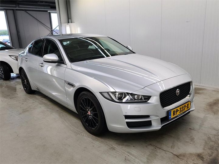 Photo 2 VIN: SAJAB4BN9JCP35401 - JAGUAR XE 