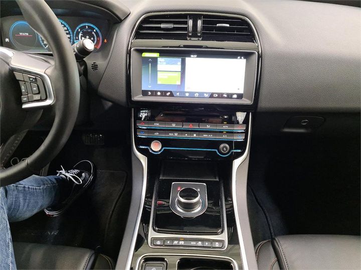 Photo 20 VIN: SAJAB4BN9JCP35401 - JAGUAR XE 