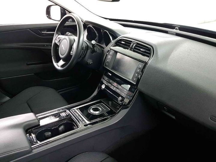 Photo 5 VIN: SAJAB4BN9JCP37147 - JAGUAR XE 