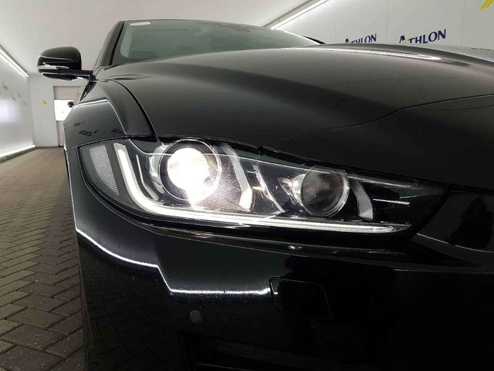 Photo 13 VIN: SAJAB4BNXHCP08024 - JAGUAR XE 