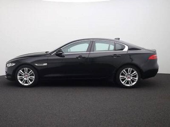 Photo 2 VIN: SAJAB4BX1JCP39380 - JAGUAR XE 