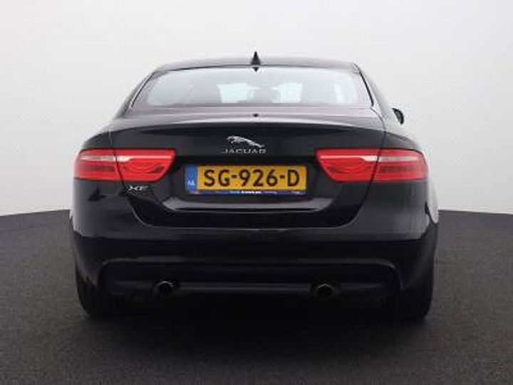 Photo 4 VIN: SAJAB4BX1JCP39380 - JAGUAR XE 