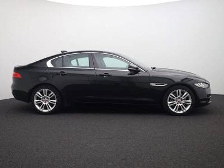 Photo 6 VIN: SAJAB4BX1JCP39380 - JAGUAR XE 