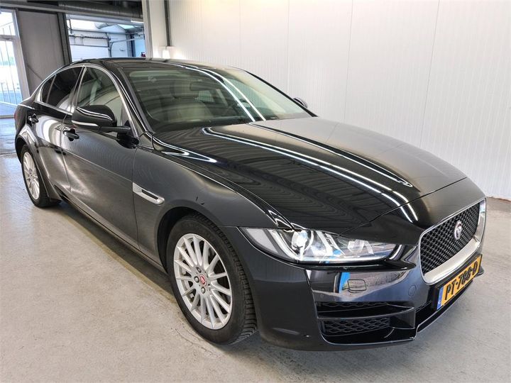 Photo 2 VIN: SAJAB4BX8JCP28411 - JAGUAR XE 