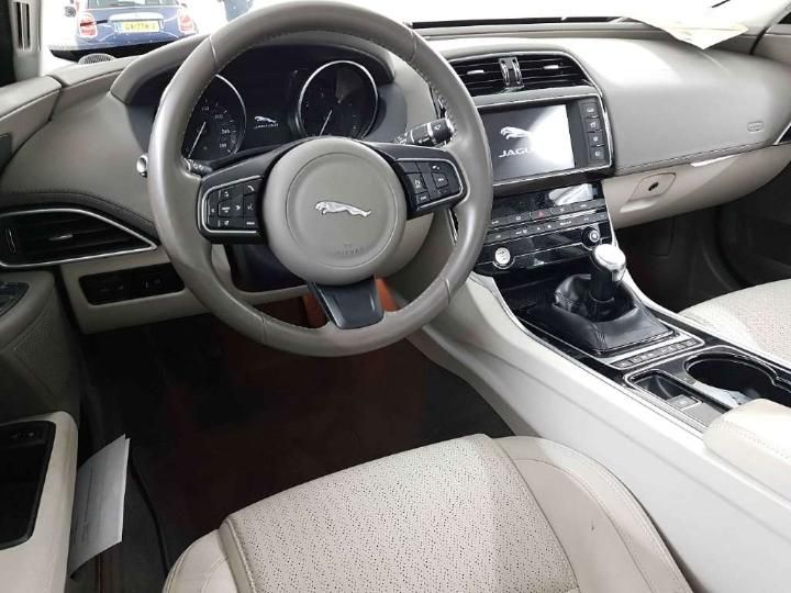 Photo 0 VIN: SAJAB4DN0HCP08689 - JAGUAR XE 