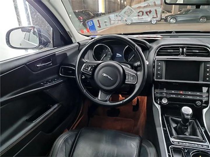 Photo 8 VIN: SAJAB4DN1HA958938 - JAGUAR XE DIESEL 