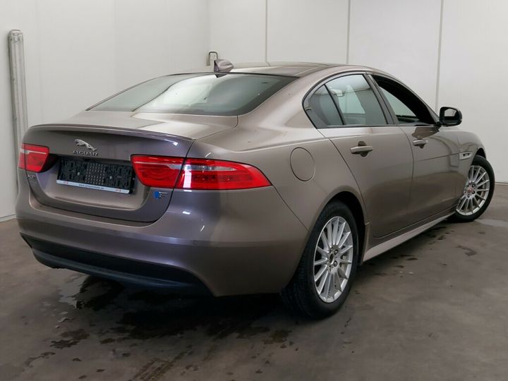 Photo 2 VIN: SAJAB4DN1HCP02559 - JAGUAR XE 