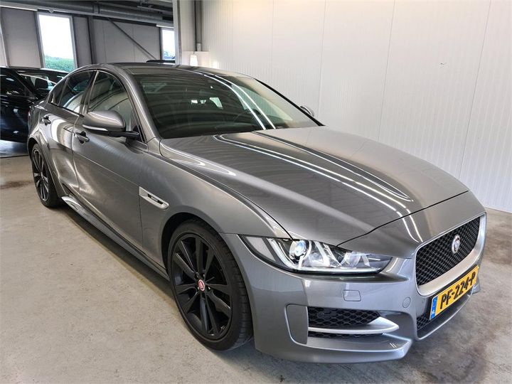 Photo 2 VIN: SAJAB4DN1JCP16953 - JAGUAR XE 