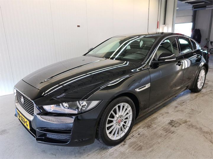 Photo 1 VIN: SAJAB4DN1JCP24602 - JAGUAR XE 