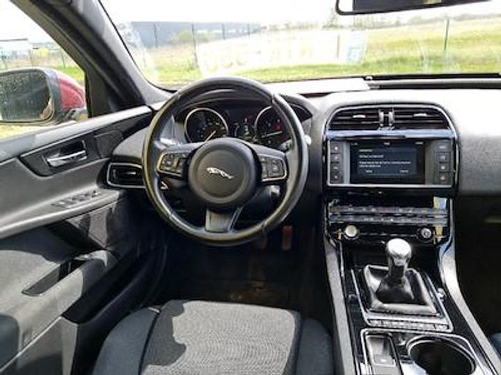 Photo 9 VIN: SAJAB4DN3HA946466 - JAGUAR XE DIESEL 