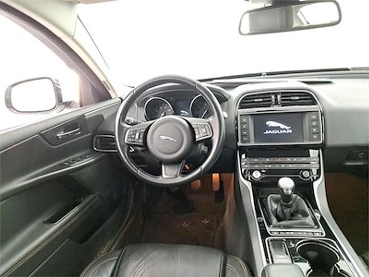 Photo 8 VIN: SAJAB4DN4HCP03186 - JAGUAR XE DIESEL 