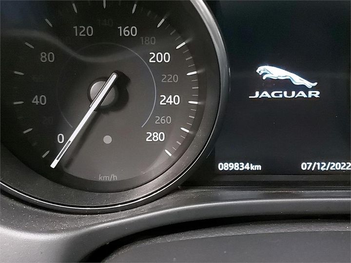 Photo 5 VIN: SAJAB4DN7HCP03392 - JAGUAR XE 