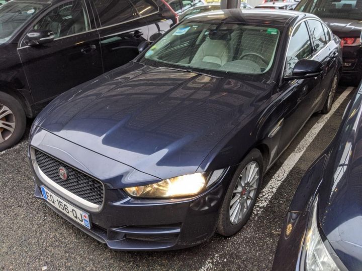 Photo 1 VIN: SAJAB4DN7JCP24734 - JAGUAR XE 