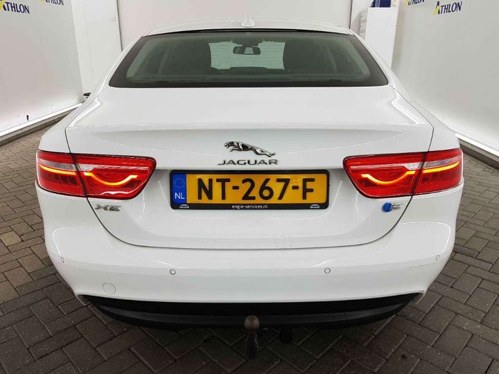 Photo 13 VIN: SAJAB4DN8GA940791 - JAGUAR XE 