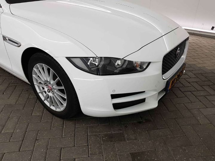 Photo 18 VIN: SAJAB4DN8GA940791 - JAGUAR XE 