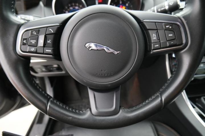 Photo 21 VIN: SAJAB4DN9HA949923 - JAGUAR XE &#3914 