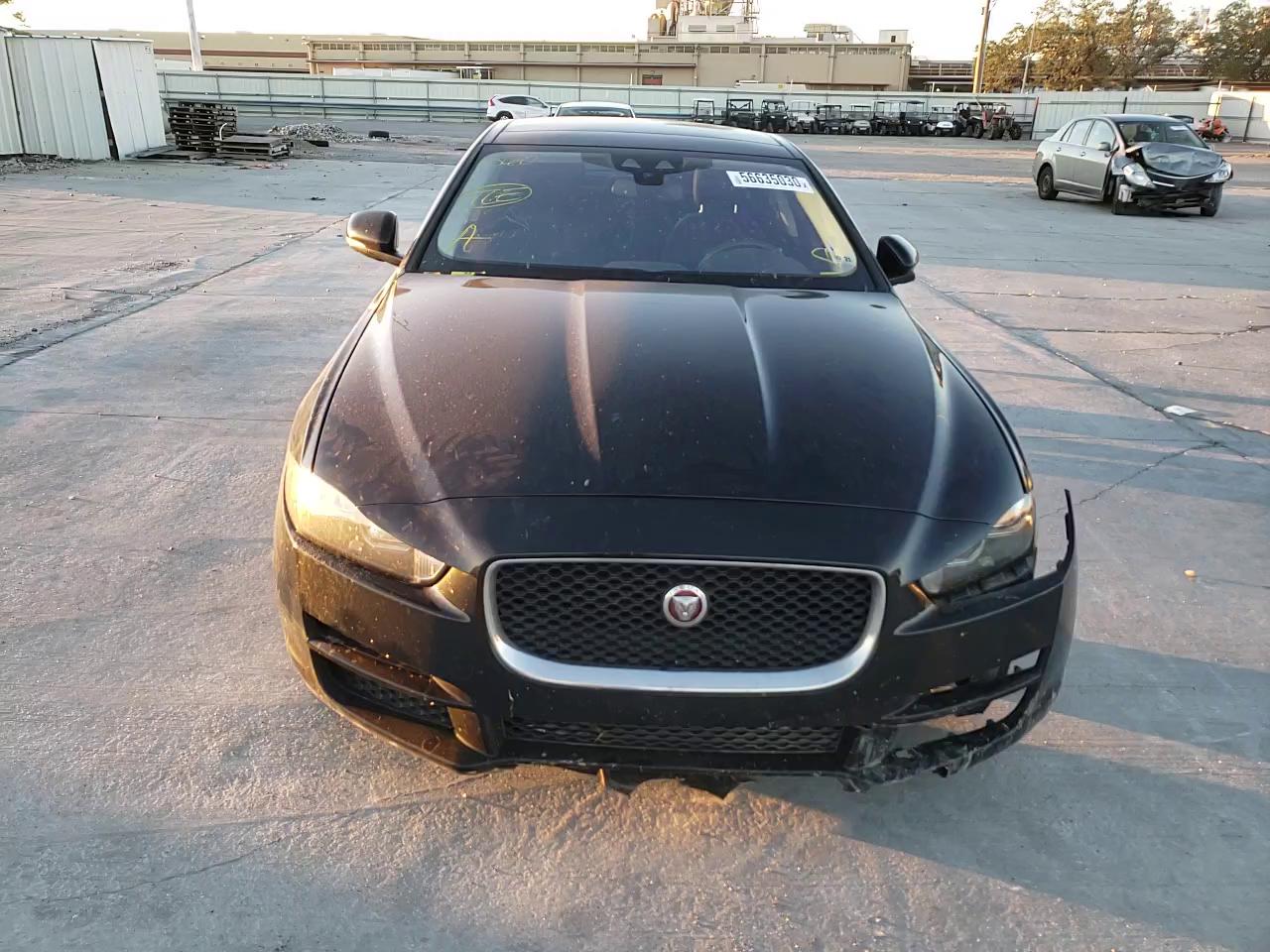 Photo 10 VIN: SAJAD4BG1HA970702 - JAGUAR XE PREMIUM 