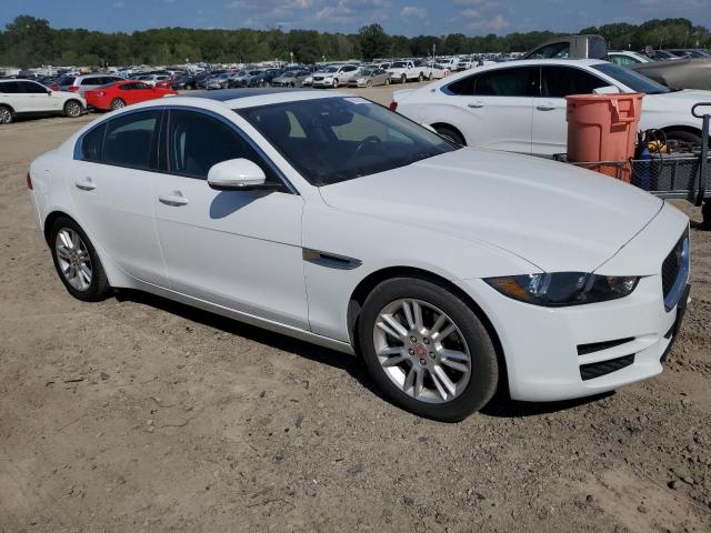 Photo 3 VIN: SAJAD4BG2HA972037 - JAGUAR XE PREMIUM 