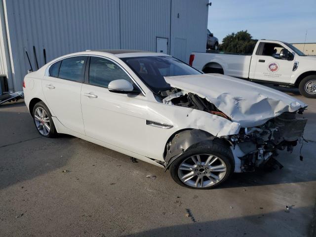 Photo 3 VIN: SAJAD4BG9HA955347 - JAGUAR XE PREMIUM 