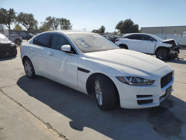 Photo 3 VIN: SAJAD4BN6HA951142 - JAGUAR XE PREMIUM 