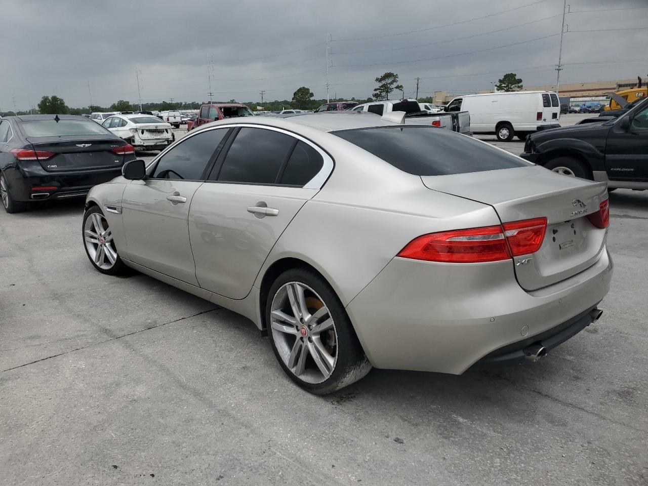 Photo 1 VIN: SAJAD4BVXHA965965 - JAGUAR XE 