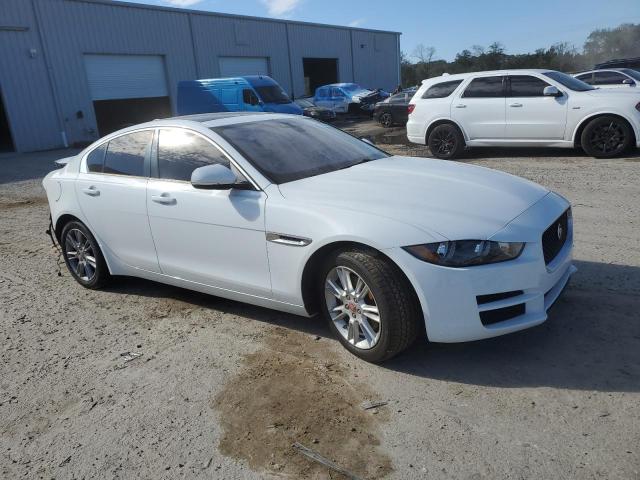 Photo 3 VIN: SAJAD4FN5JCP36940 - JAGUAR XE PREMIUM 