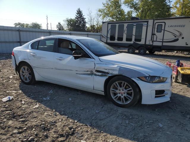 Photo 3 VIN: SAJAD4FX5JCP21405 - JAGUAR XE PREMIUM 