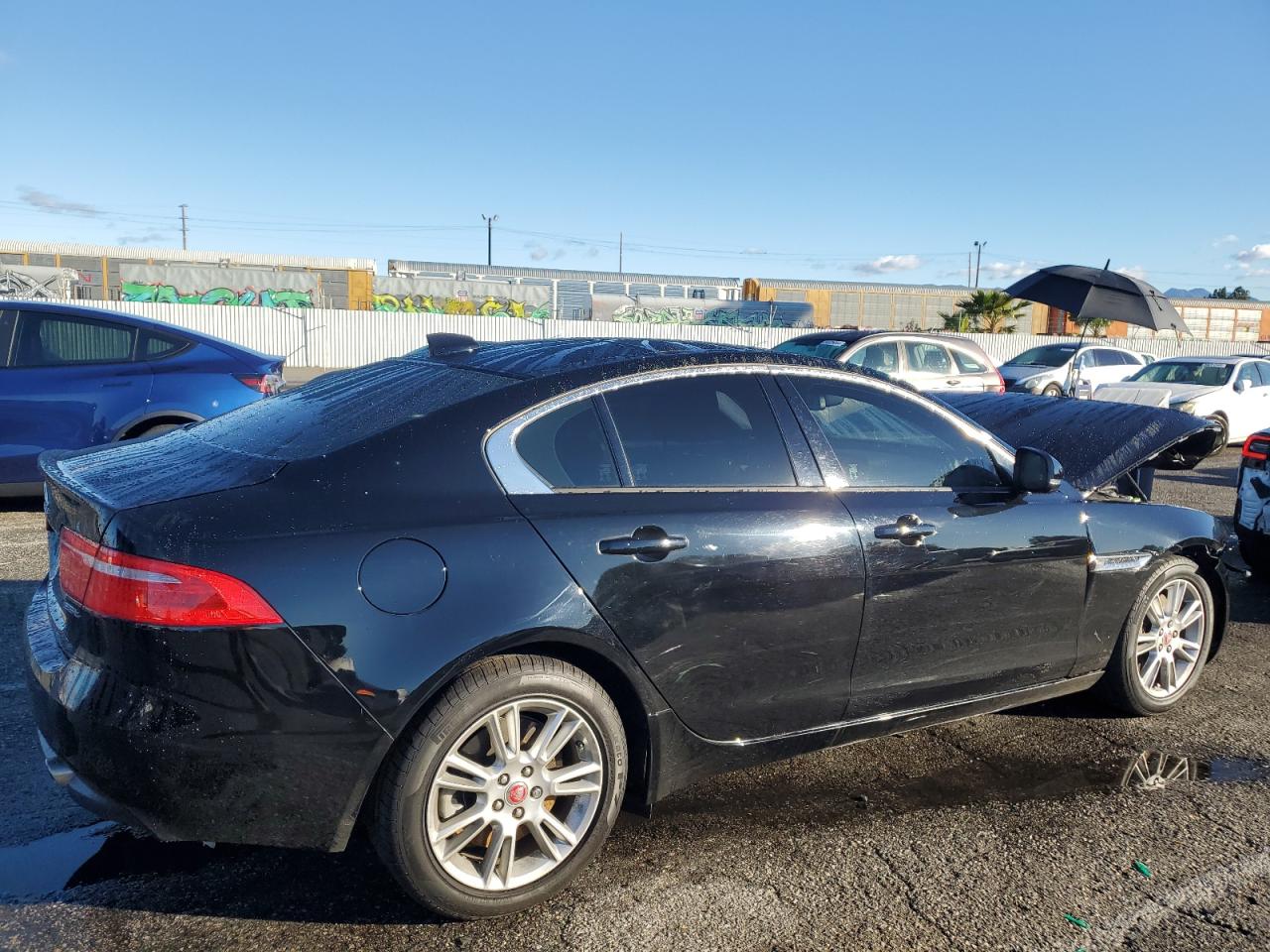 Photo 2 VIN: SAJAD4FX5JCP37703 - JAGUAR XE 