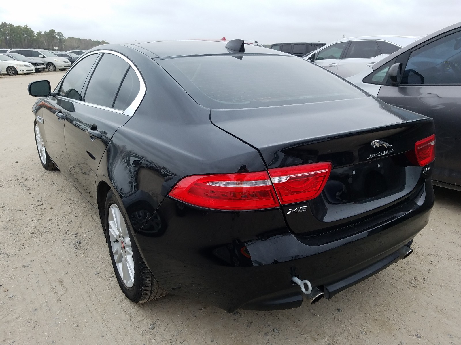 Photo 2 VIN: SAJAD4FX6KCP48906 - JAGUAR XE PREMIUM 