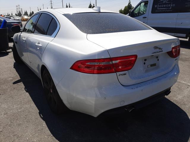 Photo 2 VIN: SAJAE4BG4HA955866 - JAGUAR XE PRESTIG 