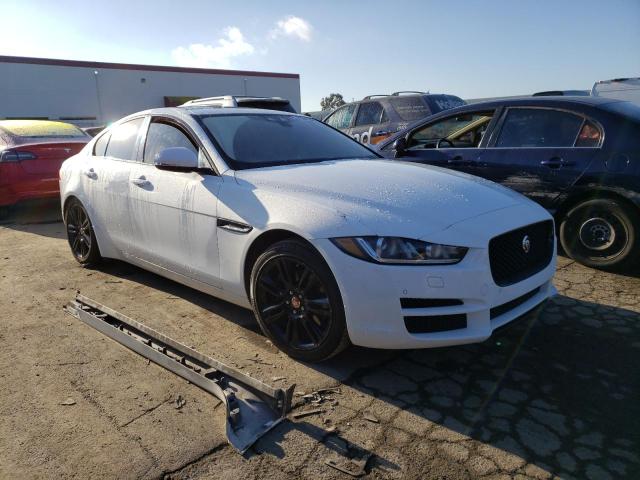 Photo 3 VIN: SAJAE4BG5HA964172 - JAGUAR XE PRESTIG 