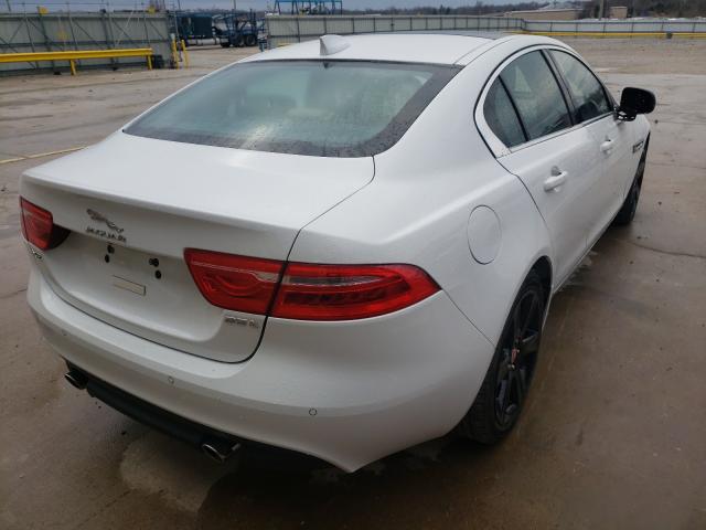 Photo 3 VIN: SAJAE4BG6HA962964 - JAGUAR XE PRESTIG 