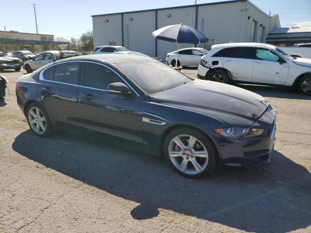 Photo 3 VIN: SAJAE4BG8HA952596 - JAGUAR XE PRESTIG 