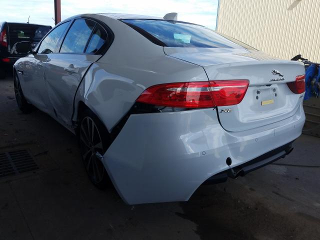 Photo 2 VIN: SAJAE4BG8HA966661 - JAGUAR XE PRESTIG 