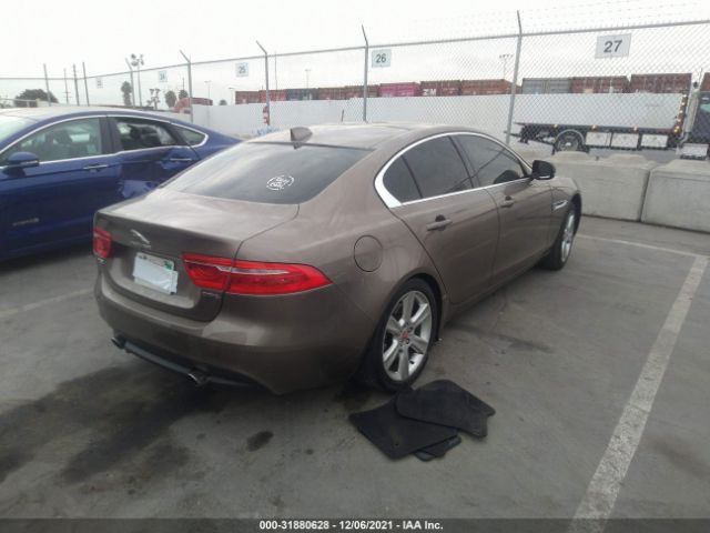 Photo 3 VIN: SAJAE4BGXHA954172 - JAGUAR XE 