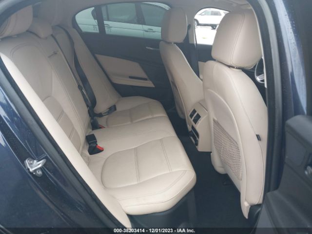 Photo 7 VIN: SAJAE4FN9JCP22634 - JAGUAR XE 