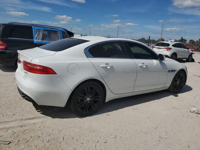 Photo 2 VIN: SAJAE4FX3KCP45426 - JAGUAR XE 