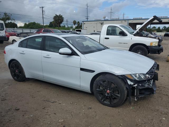 Photo 3 VIN: SAJAE4FX6JCP37450 - JAGUAR XE 