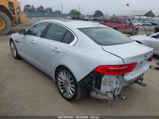 Photo 2 VIN: SAJAH4BV1HA946886 - JAGUAR XE 