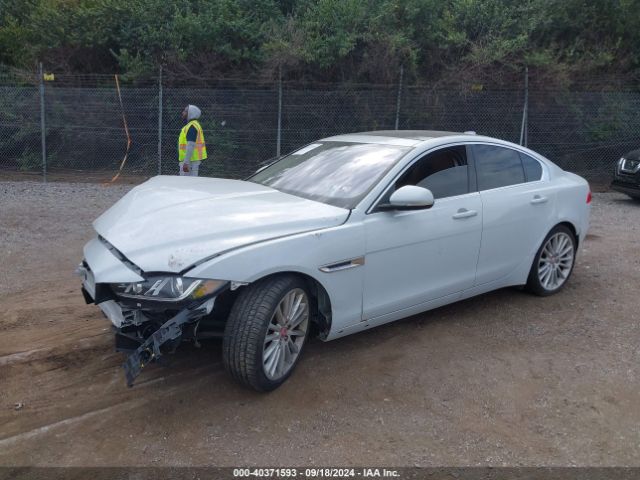 Photo 1 VIN: SAJAH4EV1JCP17517 - JAGUAR XE 