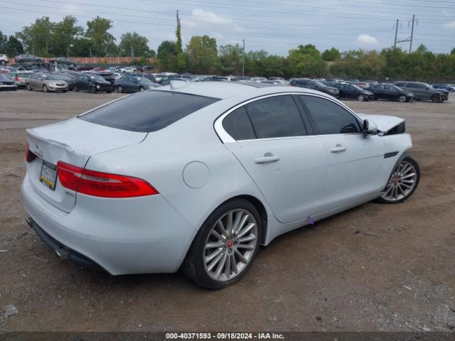 Photo 3 VIN: SAJAH4EV1JCP17517 - JAGUAR XE 