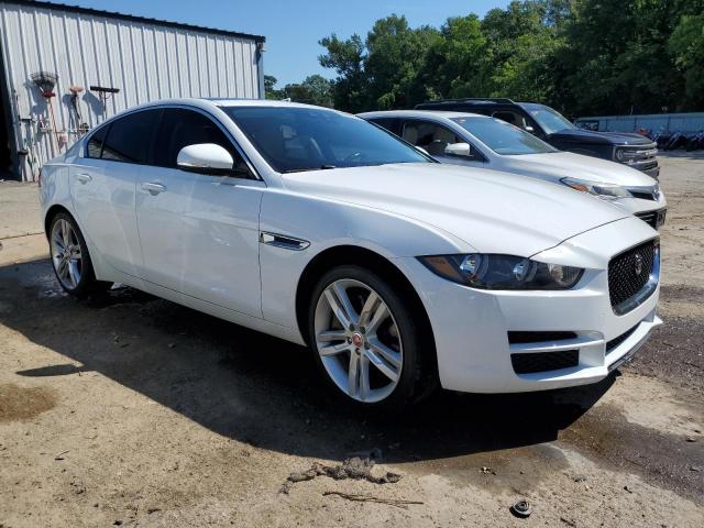 Photo 3 VIN: SAJAJ4BV5HA957328 - JAGUAR XE 