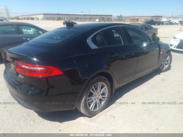 Photo 3 VIN: SAJAJ4FN6JCP20092 - JAGUAR XE 