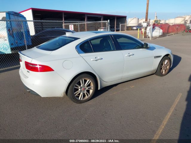 Photo 3 VIN: SAJAJ4FX1JCP37092 - JAGUAR XE 