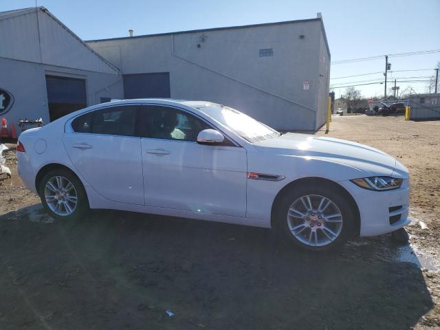 Photo 3 VIN: SAJAJ4FX2KCP45087 - JAGUAR XE 